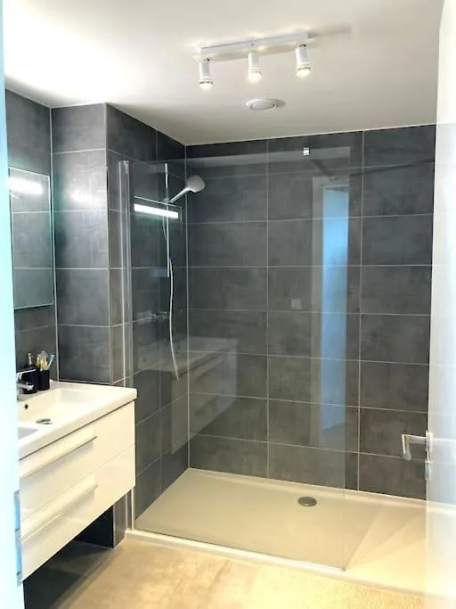 Luxury Apartment With Stunning View & Free Parking Brussels