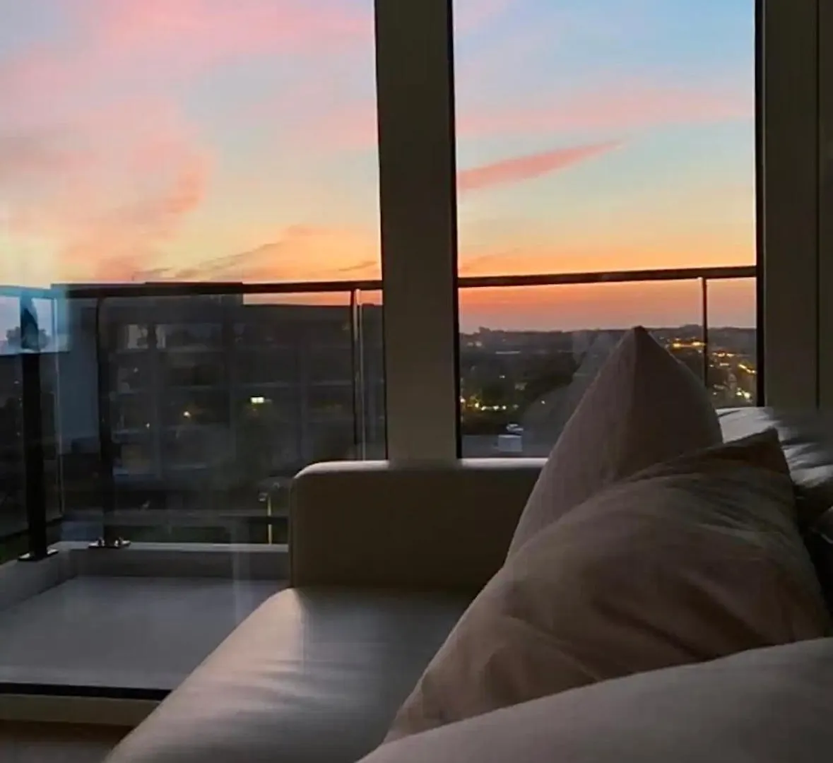 Luxury Apartment With Stunning View & Free Parking Brussels Belgium